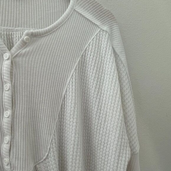 GIBSONLOOK Waffle knit Henley Top size Large - Picture 5 of 13